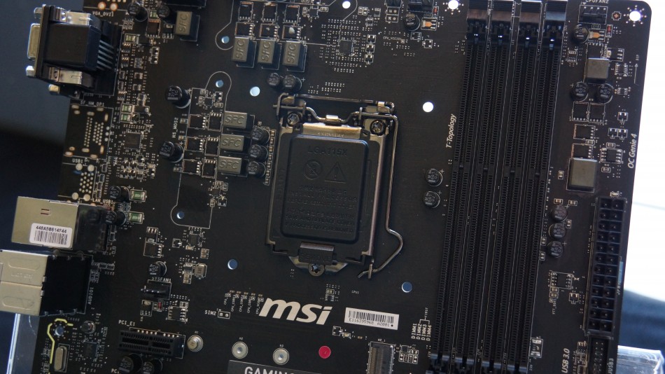 msi-GAMING 3 02
