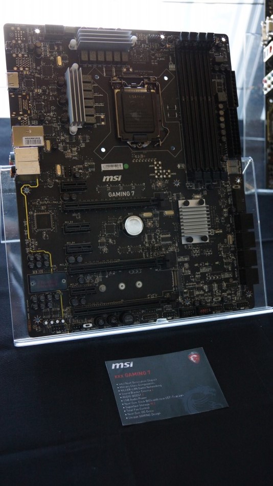 msi-GAMING 7 01